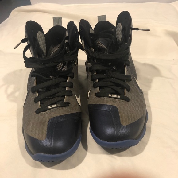 LEBRON 9 CUSTOM SIZE 11.5 - Picture 3 of 8